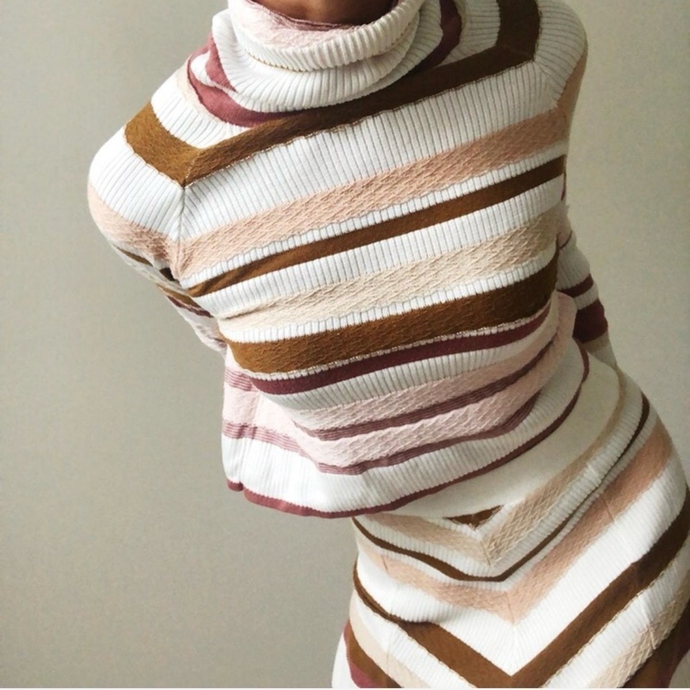 Free People Striped Cropped Mock Neck Turtleneck Knit Top XS | Flawed - Picture 6 of 7